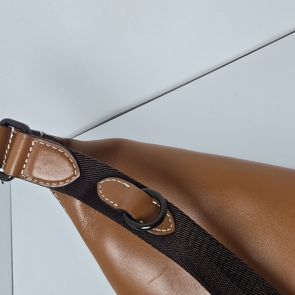 Coach Charter Belt Bag 7 in Micro Signature Jacquard - Picture 13 of 14